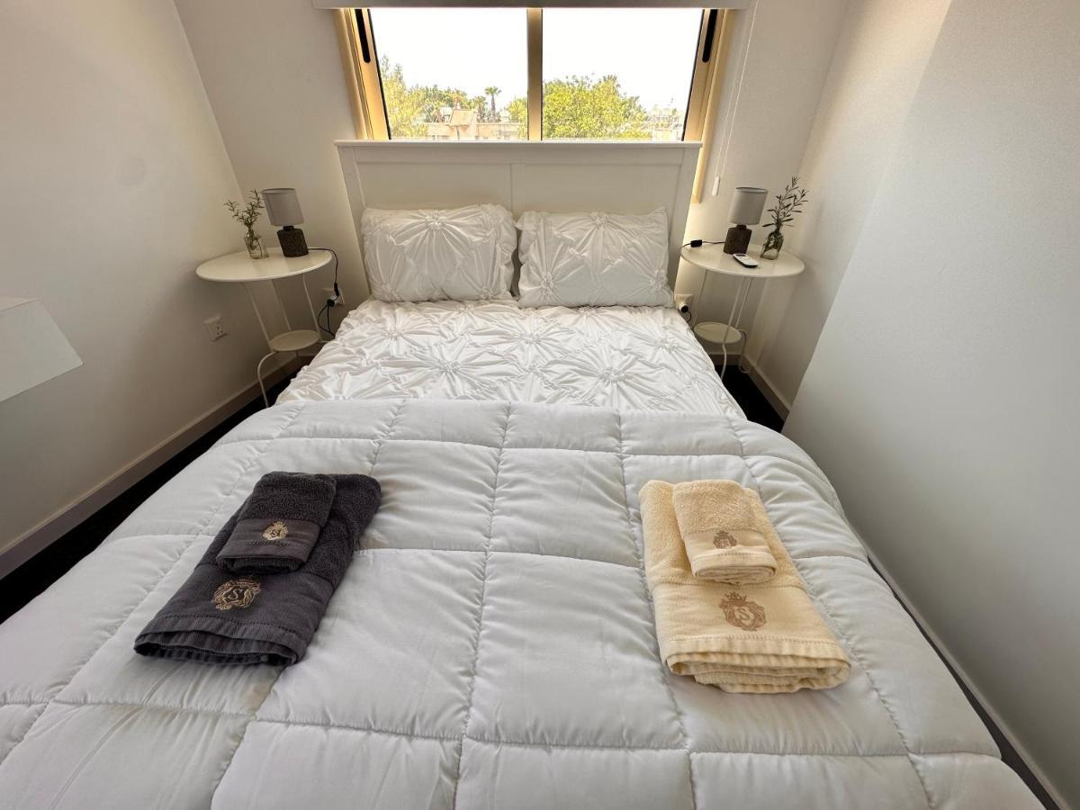 Aphrodites Suite Paphos Esterno foto